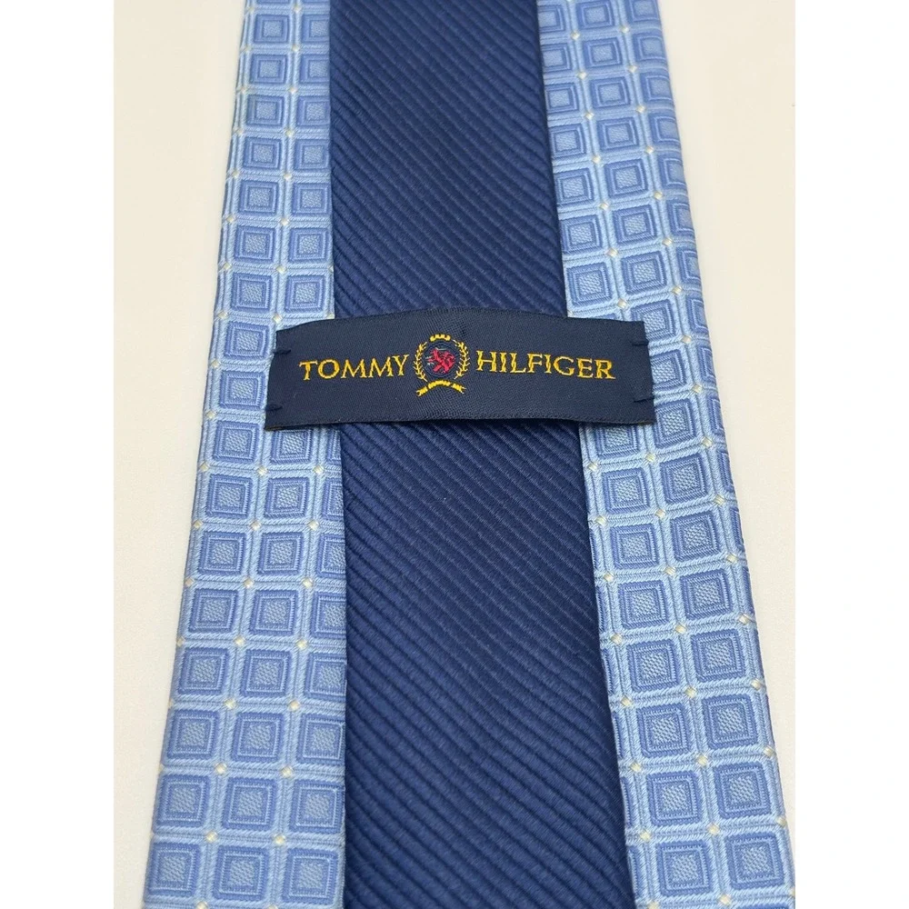 Tommy Hilfiger Mens Blue Geometric Square Pattern Silk Blend Necktie
